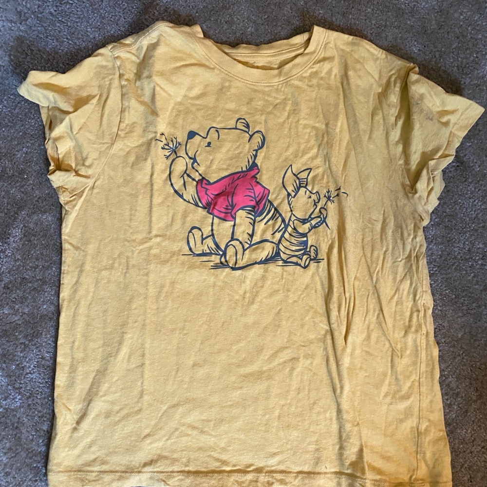 Yellow Winnie the Pooh Short Sleeved T-shirt